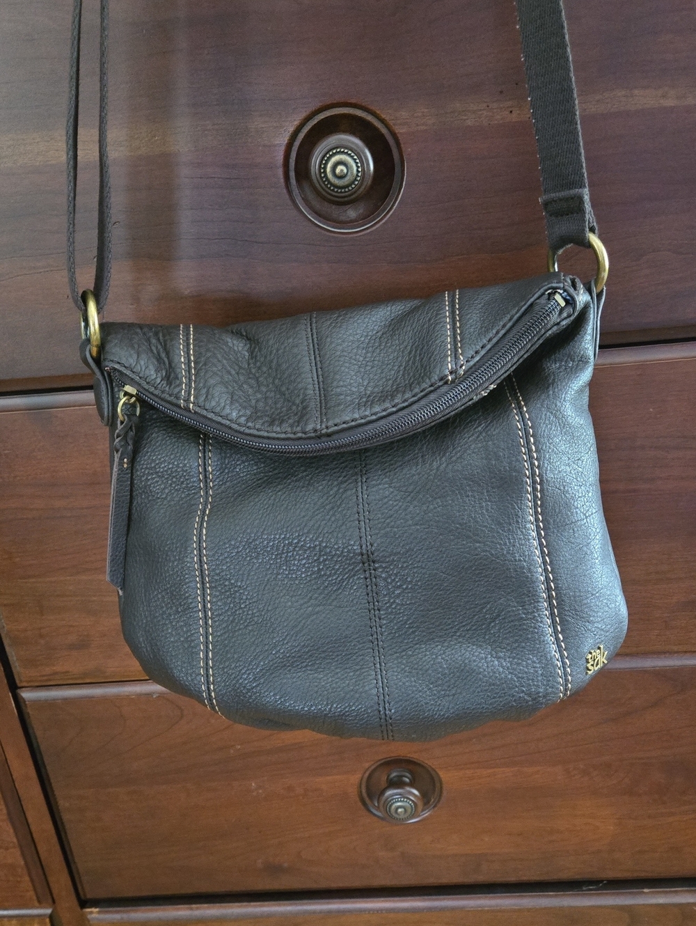 The Sak Crossbody Dark Brown Leather Bag. Like new!